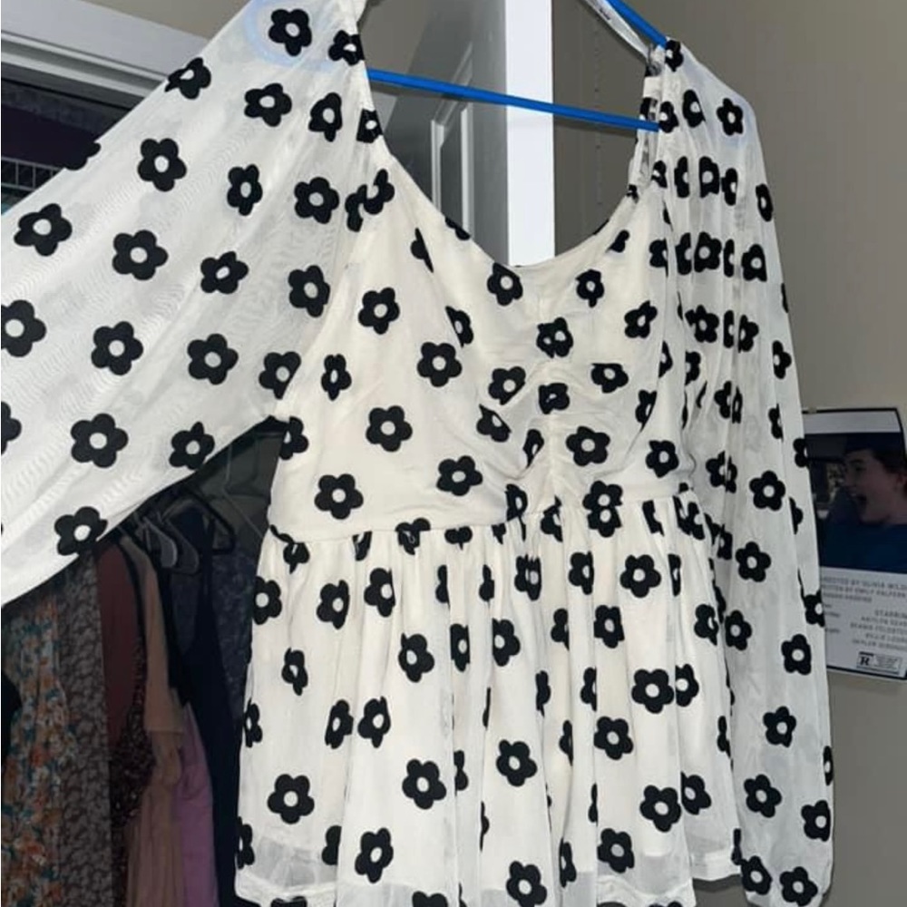 Arula Floral Top